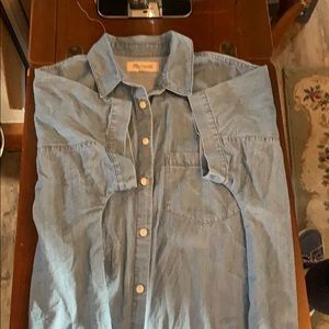 Blue chambray button down short sleeve shirt